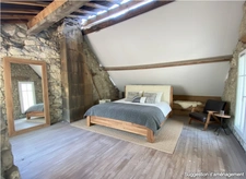 Grange en pierre à fort potentiel, cadre verdoyant et calme à Saint-Maximin (60)