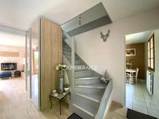 A daily escape: Four bedrooms family home on the edge of the forest in Fosses (95)