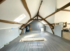 Duplex lumineux, cachet unique, cadre paisible et vue imprenable sur l’Oise