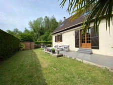 A daily escape: Four bedrooms family home on the edge of the forest in Fosses (95)