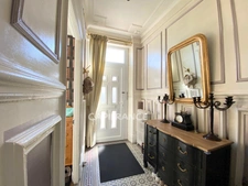 Maison ancienne de charme, jardin avec jacuzzi, hyper centre Noailles, tout à pied.