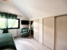 A verdant setting, bright spaces and high-end amenities in Lamorlaye (60) Le Lys 