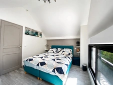 A verdant setting, bright spaces and high-end amenities in Lamorlaye (60) Le Lys 