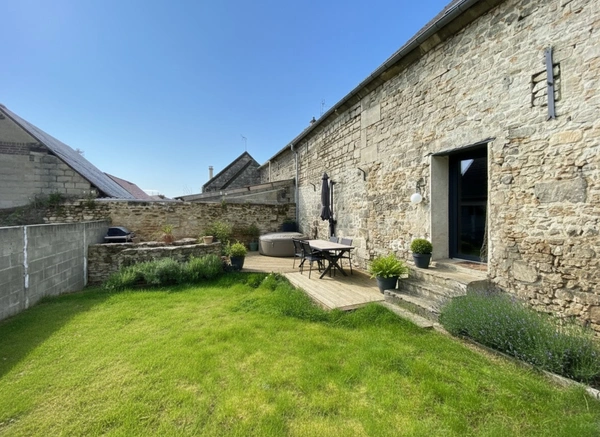 Charme de l'ancien et rénovation contemporaine au cœur de Laigneville (60)