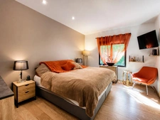 A verdant setting, bright spaces and high-end amenities in Lamorlaye (60) Le Lys 