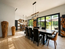 A verdant setting, bright spaces and high-end amenities in Lamorlaye (60) Le Lys 
