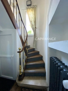 Maison ancienne de charme, jardin avec jacuzzi, hyper centre Noailles, tout à pied.