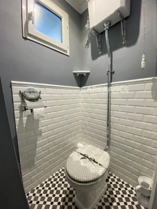 Maison ancienne de charme, jardin avec jacuzzi, hyper centre Noailles, tout à pied.