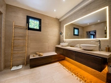 A verdant setting, bright spaces and high-end amenities in Lamorlaye (60) Le Lys 