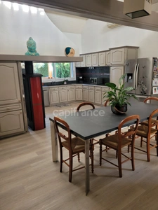 Dpt Gironde (33),A vendre à CUNEZAIS proche de SAINT-ANDRE-DE-CUBZAC, maison de caractère 298 m² avec terrasse couverte très agréable sur un magnifique terrain paysagé de 2221 m²