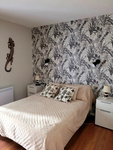 Dpt Gironde (33),A vendre à CUNEZAIS proche de SAINT-ANDRE-DE-CUBZAC, maison de caractère 298 m² avec terrasse couverte très agréable sur un magnifique terrain paysagé de 2221 m²