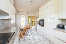 Maison à vendre 210 m² avec terrain plat et arboré