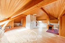 Maison à vendre 210 m² avec terrain plat et arboré
