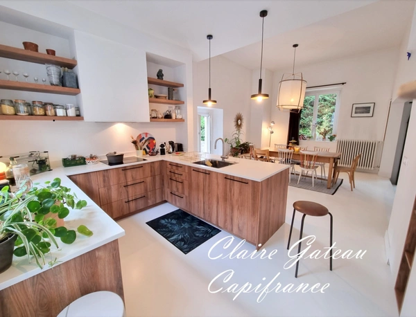 Maison à vendre 6 pièces TRESSERVE (73) Charme et volumes au coeurs du village