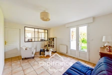 Maison à vendre 210 m² avec terrain plat et arboré