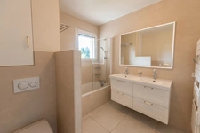 Maison à vendre 210 m² avec terrain plat et arboré