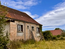 Longère à rénover 120 m² - Terrain 1200 m² - Dépendances - Grange - FONTAINES (71)