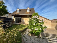 Maison à vendre 5 pièces - 170 m² - 3 Chambres - Jully-les-Buxy