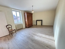 Maison de village 78 m² + terrain 500 m² – 2 chambres – calme – proche gare TGV Le Creusot