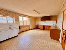 Longère à rénover 120 m² - Terrain 1200 m² - Dépendances - Grange - FONTAINES (71)