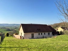 Maison plain-pied 124 m² 3 ch + piscine chauffée + terrain 2300 m² – calme - Proche de Saint-Gengoux-le-National