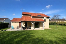 Maison à vendre avec jardin - au calme - 2 à 3 chambres – Centre village – Saint-Gengoux-le-National (71460)