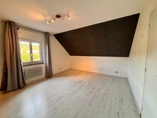 Maison 7 pièces, 5 Chambres, Terrain de 2000 m², Double Garage, SAINT DESERT (71390)
