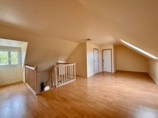 Maison 7 pièces, 5 Chambres, Terrain de 2000 m², Double Garage, SAINT DESERT (71390)