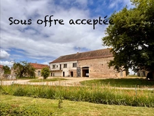 Longère à rénover 120 m² - Terrain 1200 m² - Dépendances - Grange - FONTAINES (71)