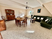 Maison de village 78 m² + terrain 500 m² – 2 chambres – calme – proche gare TGV Le Creusot
