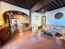 Maison à vendre 10 pièces - 300 m² - Terrain 1000m² - Proche Tournus