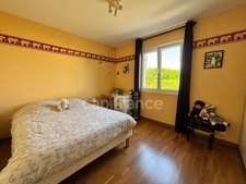 Maison 6 pièces - 140 m² - 4 chambres - Sous-sol - Terrain 1080 m² - CHARNAY LES MACON (71850)