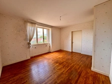 Longère à rénover 120 m² - Terrain 1200 m² - Dépendances - Grange - FONTAINES (71)