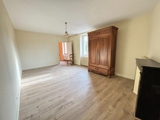 Maison de village 78 m² + terrain 500 m² – 2 chambres – calme – proche gare TGV Le Creusot