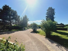 Maison 6 pièces - 140 m² - 4 chambres - Sous-sol - Terrain 1080 m² - CHARNAY LES MACON (71850)