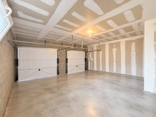 MAISON DE PLAIN-PIED – 110 m² – 4 CHAMBRES – TERRAIN DE PLUS DE 4 000 m² – PISCINE - LA CHAPELLE DE BRAGNY (71)