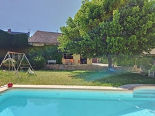 Maison à vendre 10 pièces - 300 m² - Terrain 1000m² - Proche Tournus