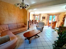 Maison de 167 m² - 3 chambres - Terrain clos de 1500 m² - Au calme à DRACY-le-FORT