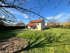 Maison à vendre avec jardin - au calme - 2 à 3 chambres – Centre village – Saint-Gengoux-le-National (71460)