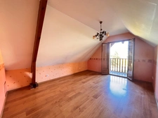 Maison de 167 m² - 3 chambres - Terrain clos de 1500 m² - Au calme à DRACY-le-FORT
