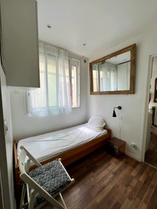 TROUVILLE-SUR-MER – Rue des Bains – 2 pièces à 2 pas de la plage 
