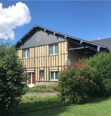 Grande propriété familiale avec dépendance et potentiel gîte – 365 m² au calme en Normandie