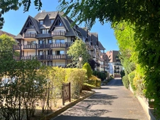 DEAUVILLE – À quelques minutes de la plage, un pied-à-terre idéal sur la Côte Fleurie