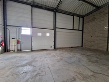 À LOUER – Local avec vitrine 250 m² – Montpellier Garosud – Visibilité A9