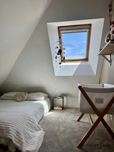 Maison familiale 157 m² – 4 chambres – Studio indépendant – Garage – Jacuzzi – Dinard