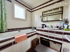 Maison avec vie de plain pied en centre bourg du Minihic sur Rance