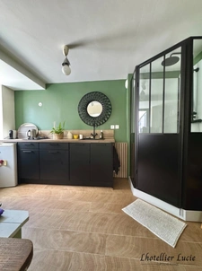 Maison familiale 157 m² – 4 chambres – Studio indépendant – Garage – Jacuzzi – Dinard