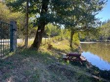 Etang de 6000 m2 sur parcelle d'1,6 hectare