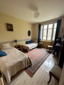 Propriete, ensemble de 2 maisons  et dépendances proche de SEMUR EN AUXOIS (21)