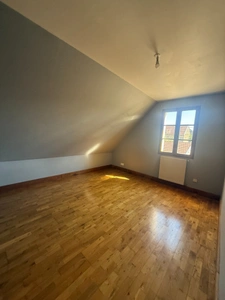 Maison à vendre 5 pièces à 8 km de VENAREY LES LAUMES-12 km de MONTBARD